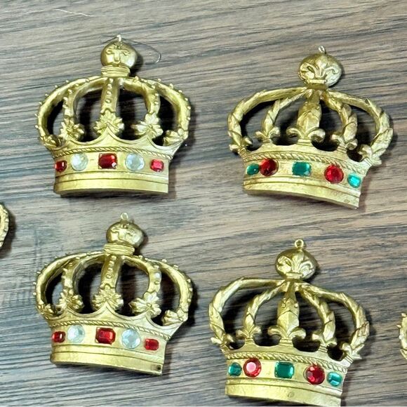 Vintage Set of 14 Gold Crown Ornaments Gold with Green Red And Clear Gem Accents - Picture 6 of 15